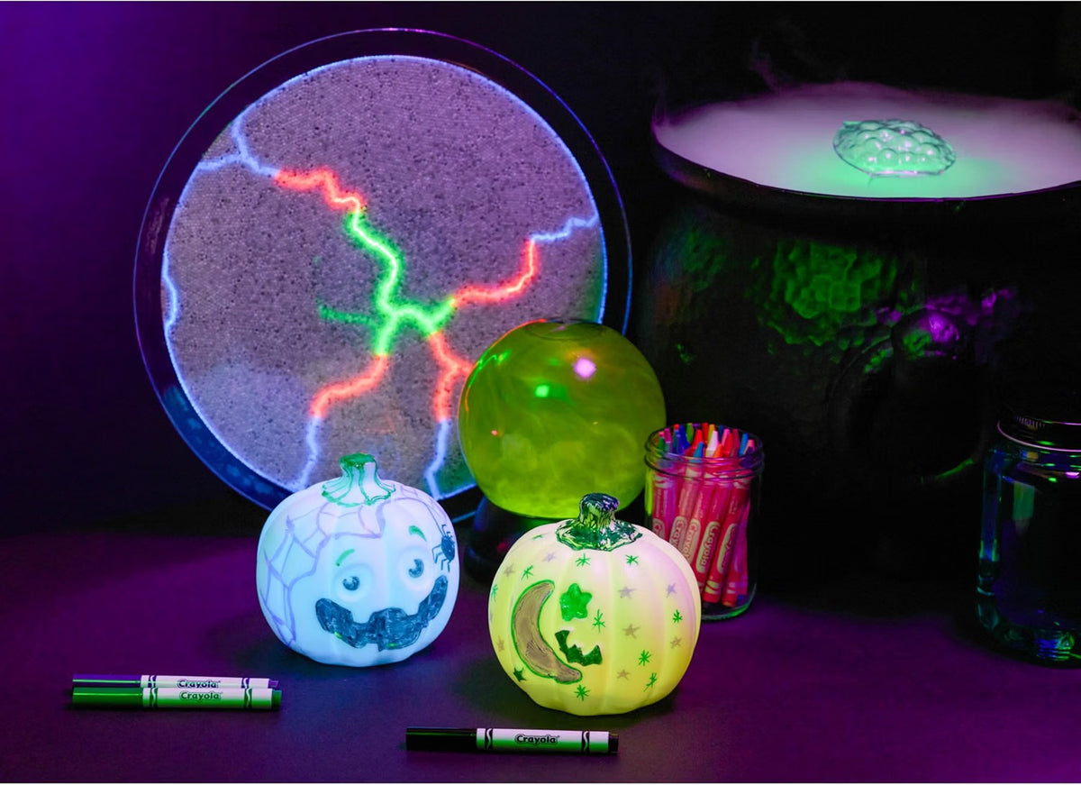 Crayola Light-Ups - Jack-O-Lantern, Reusable Light Up Pumpkin Toy, Halloween Craft, Cute Glow in The Dark Decor & Night Light, Halloween Toy, Ages 4, 5, 6