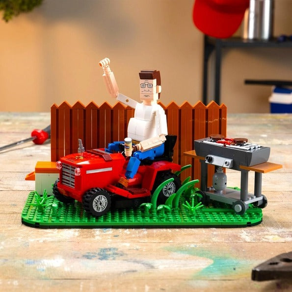 King of the Hill Hank's Backyard Building Set 586pc