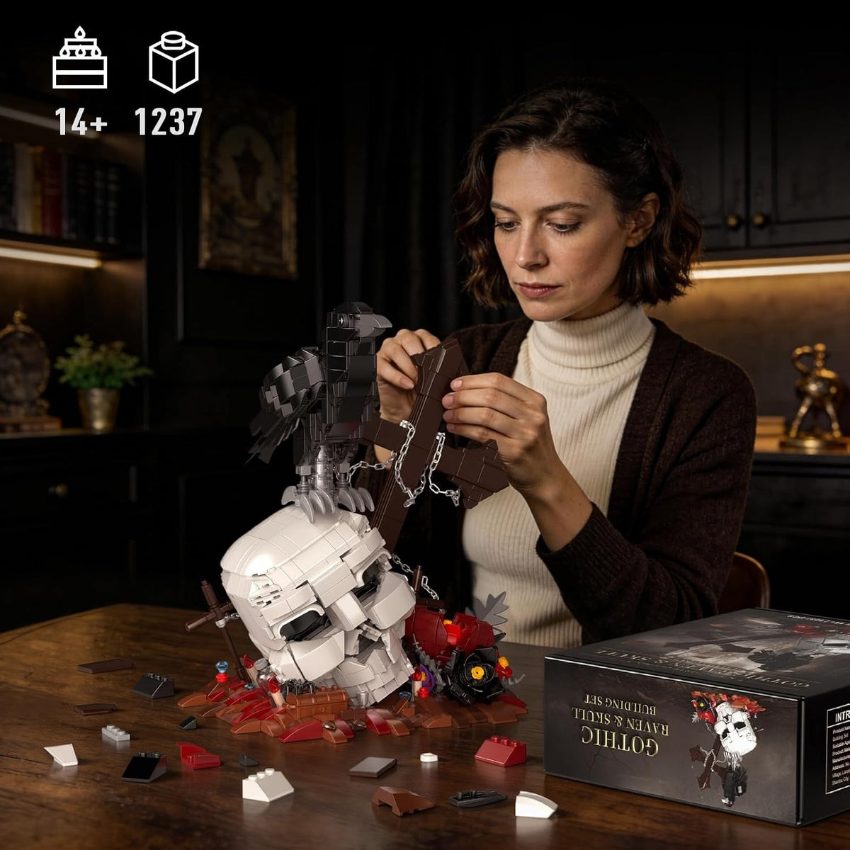 Skull & Animals Halloween Building Set with Goth Flowers – 1,237 Pieces
